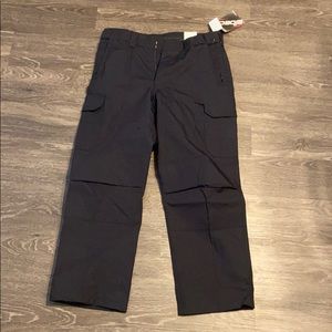 Men’s elbeco NWT ADU ripstop pant. Navy blue